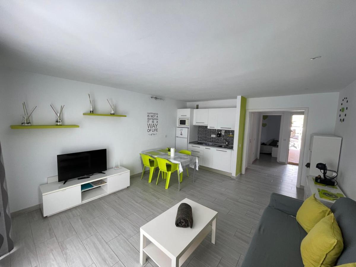 Pistachio Apartment 323 - Lanzarote Apartment كوستا تاغيسي المظهر الخارجي الصورة