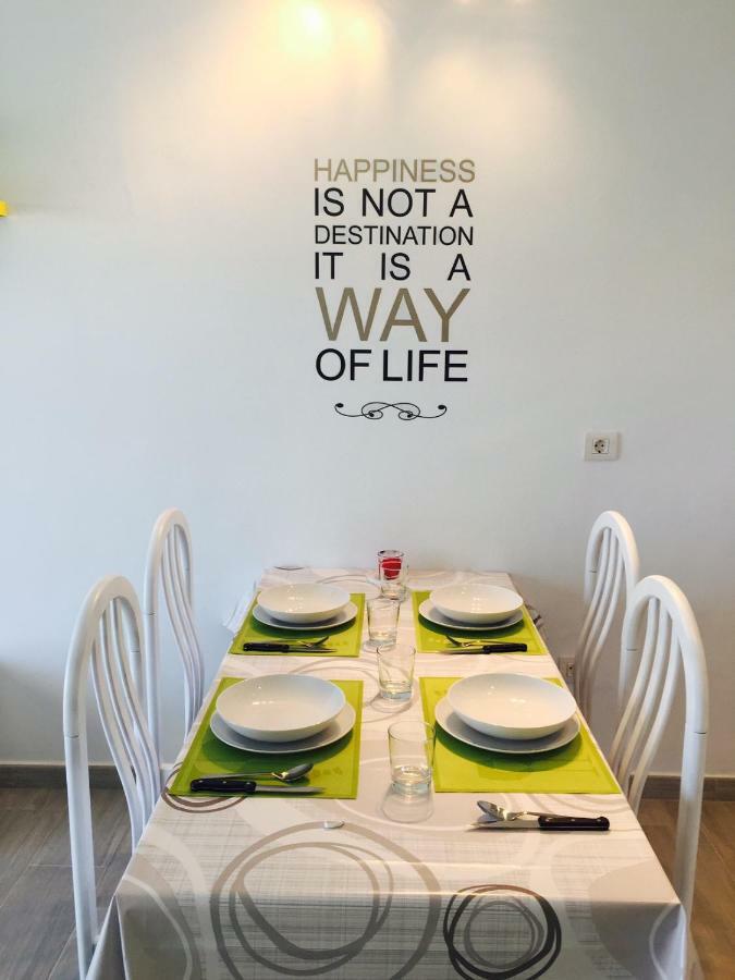 Pistachio Apartment 323 - Lanzarote Apartment كوستا تاغيسي المظهر الخارجي الصورة
